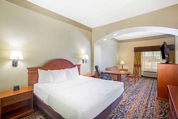 Suite - La Quinta Inn & Suites Belton - I-35, Exit 292