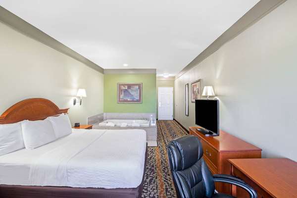 Suite - La Quinta Inn & Suites Belton - I-35, Exit 292