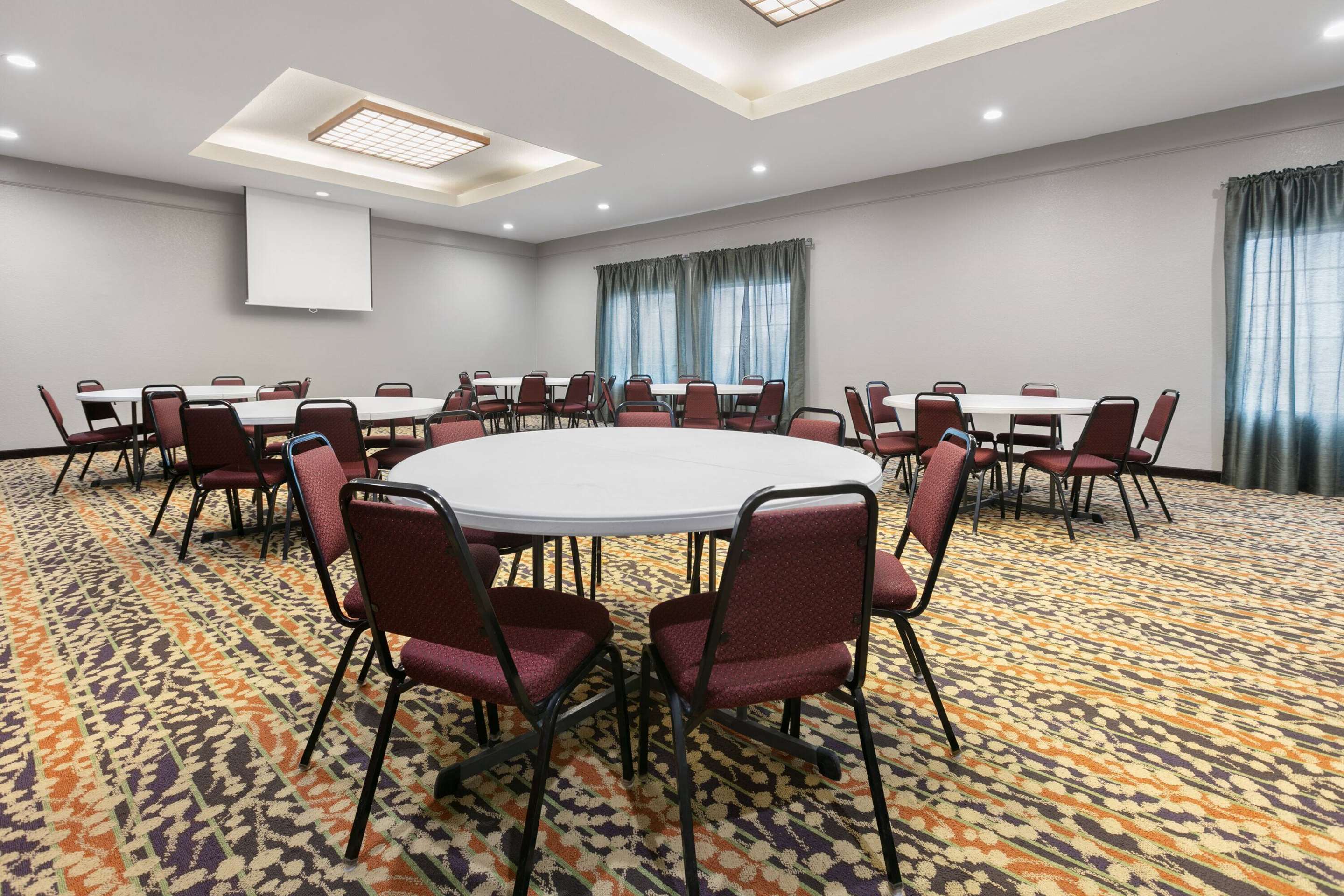 Meeting Room | La Quinta Inn & Suites by Wyndham Belton - Temple South