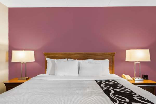  - La Quinta Inn Johnson City