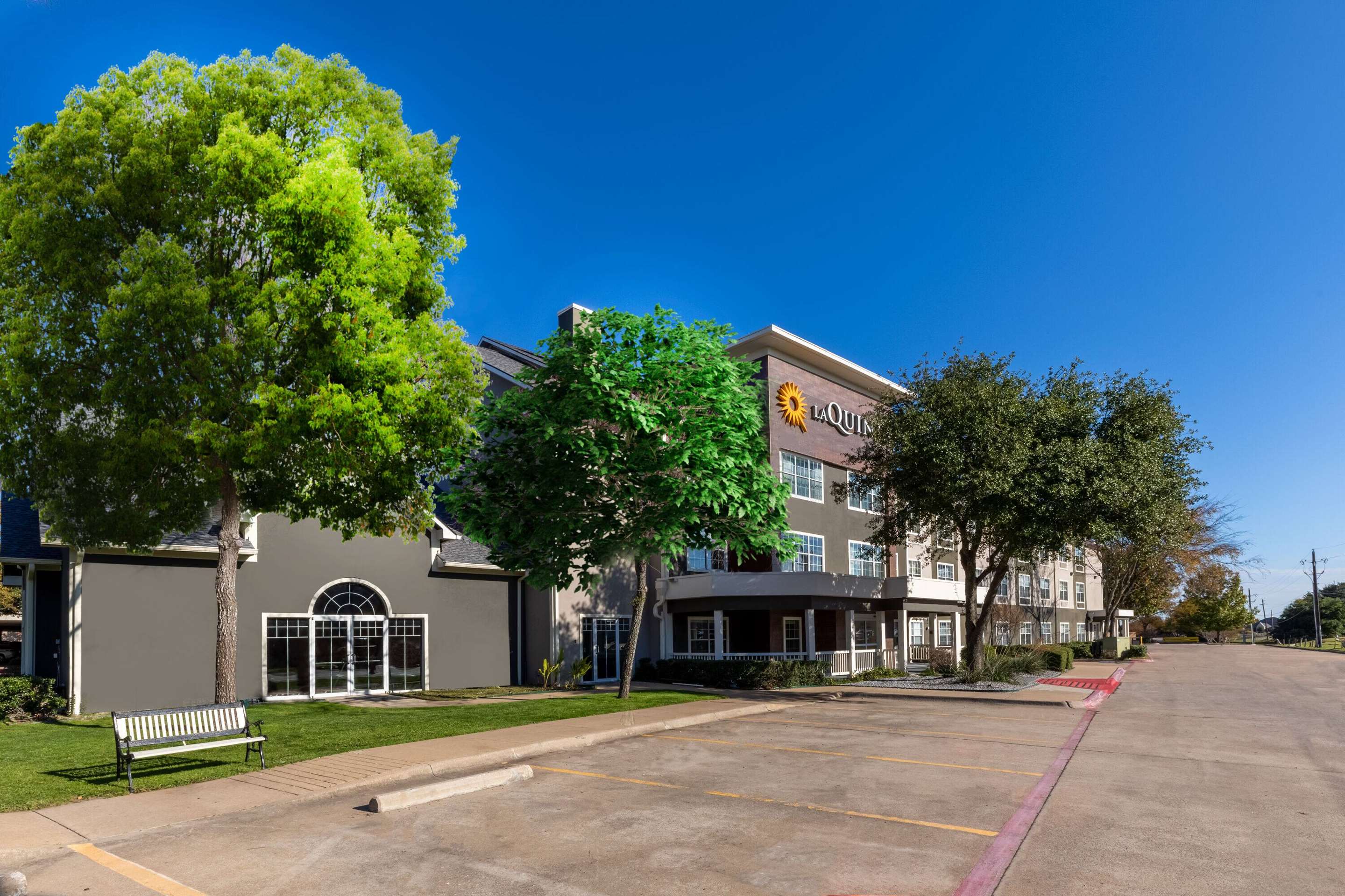 Exterior | La Quinta Inn & Suites by Wyndham Rockwall