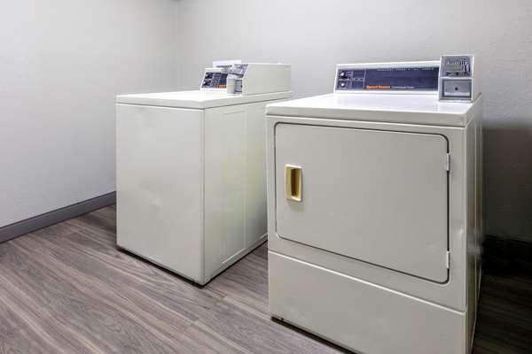 Amenities - La Quinta Inn & Suites Rockwall