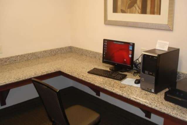 Business Center | La Quinta by Wyndham Port Orange / Daytona