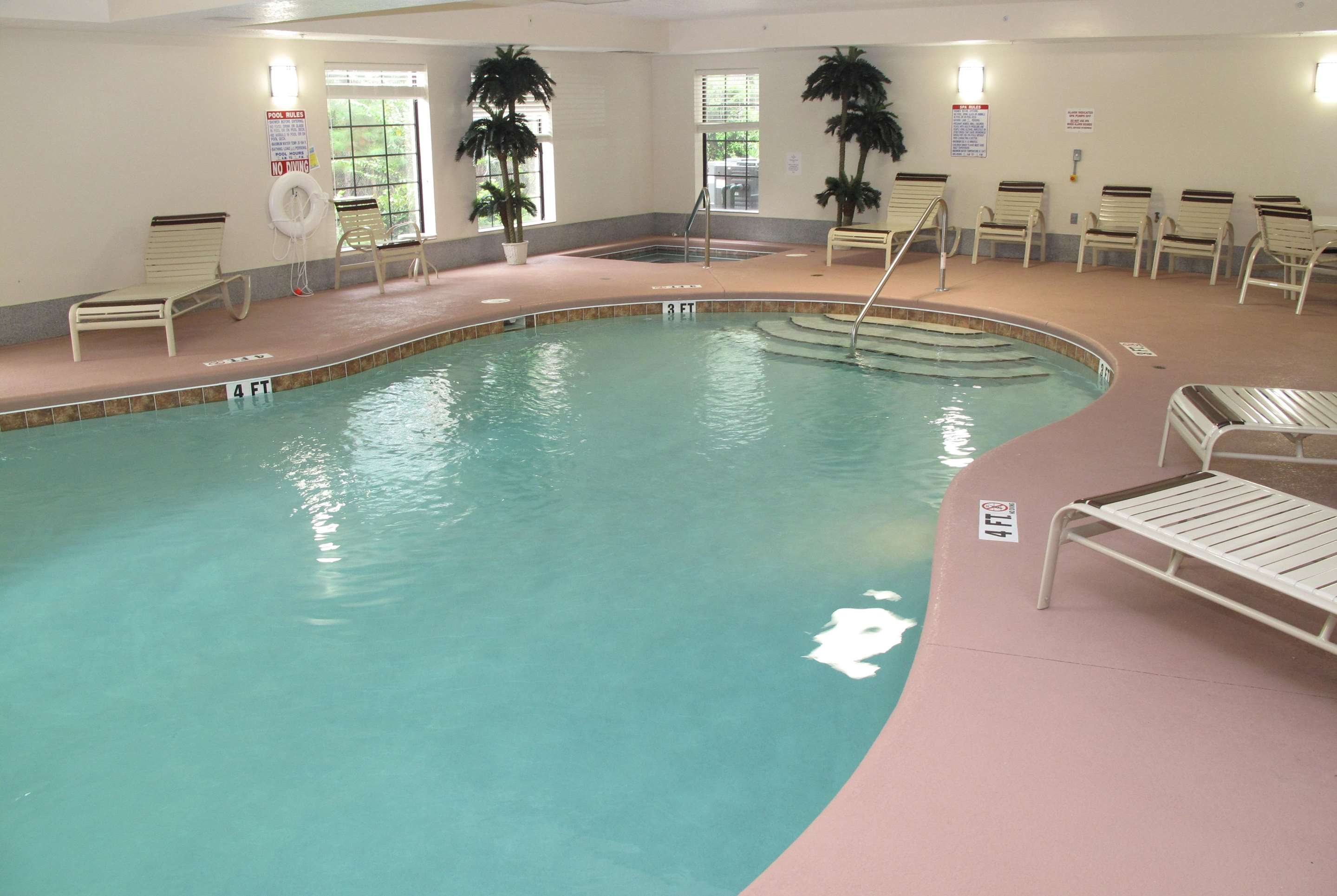 Pool | La Quinta by Wyndham Port Orange / Daytona
