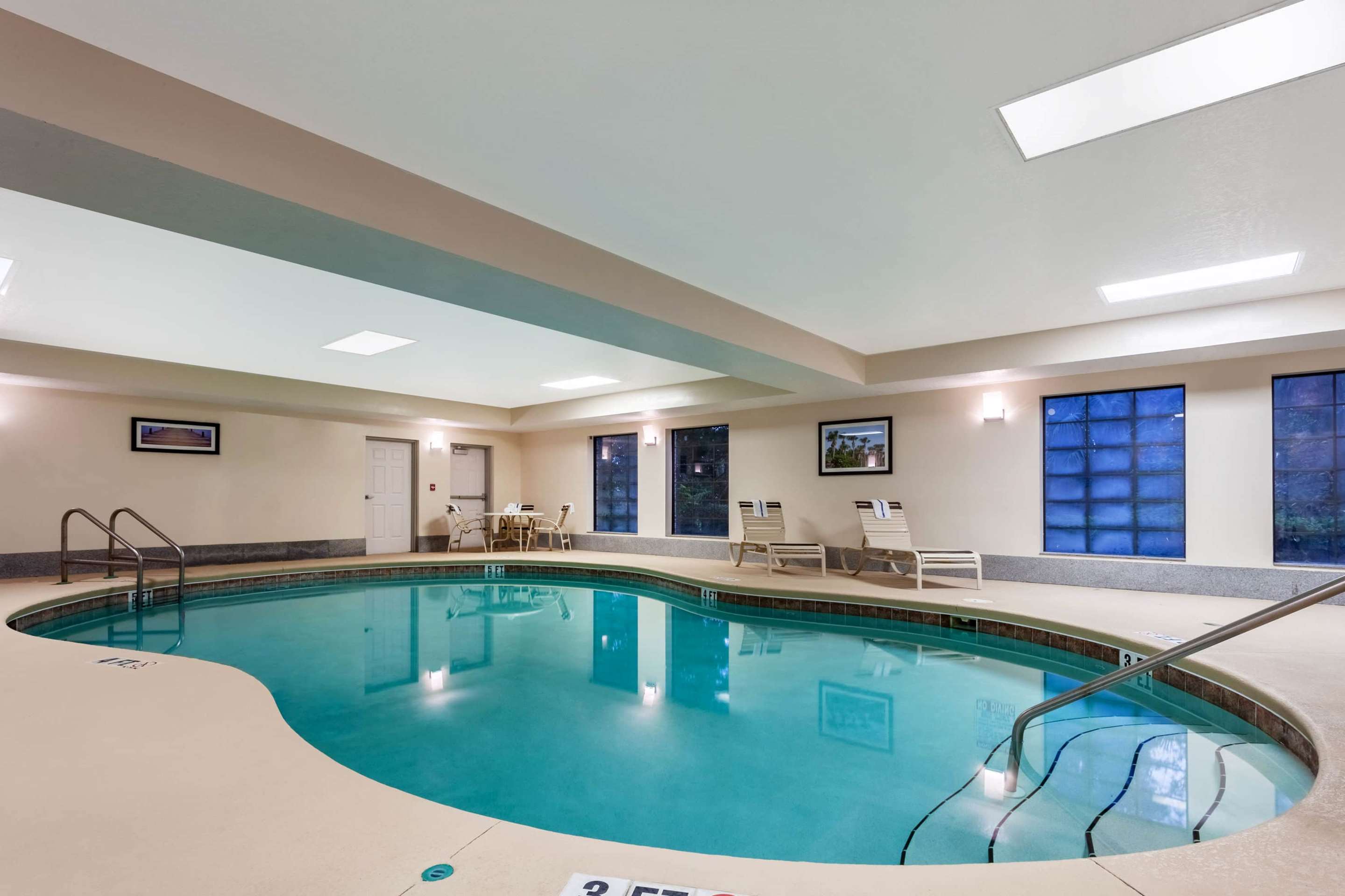 Pool | La Quinta by Wyndham Port Orange / Daytona