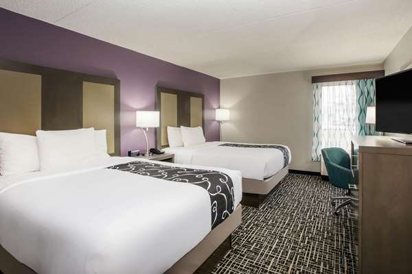 Suite - La Quinta Inn Davenport - I-74, Exit 2