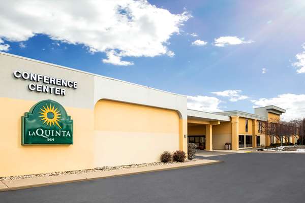 Exterior view - La Quinta Inn Davenport - I-74, Exit 2
