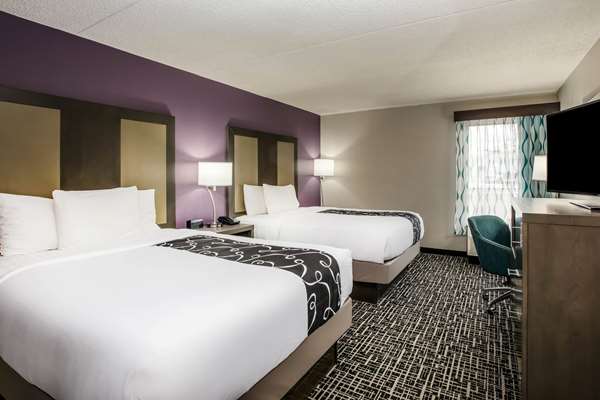 Suite - La Quinta Inn Davenport - I-74, Exit 2