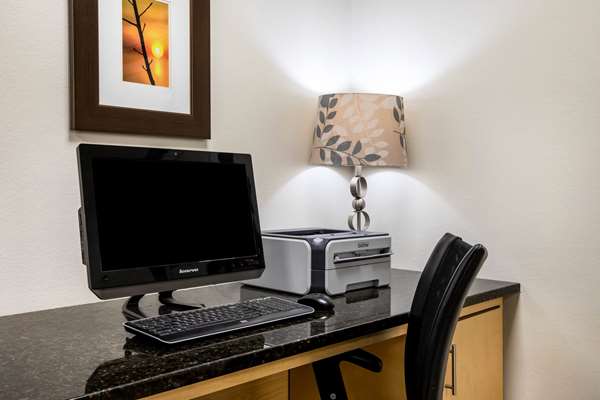 Conference Area - La Quinta Inn Davenport - I-74, Exit 2