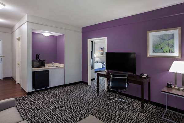 Suite - La Quinta Inn & Suites North Lubbock