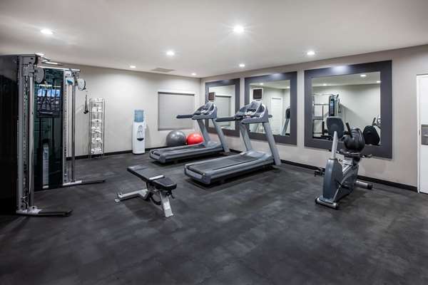 Fitness/ Exercise Room - La Quinta Inn & Suites North Lubbock