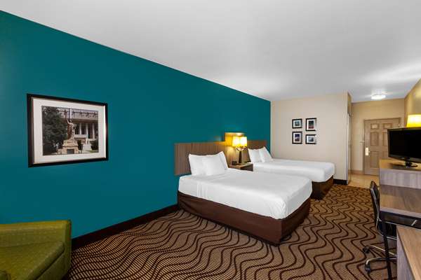  - La Quinta Inn & Suites North Midland