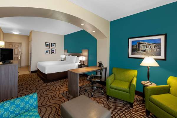  - La Quinta Inn & Suites North Midland