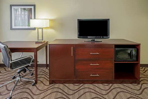  - La Quinta Inn & Suites Houma