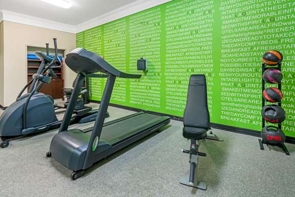 Fitness/ Exercise Room - La Quinta Inn & Suites Houma