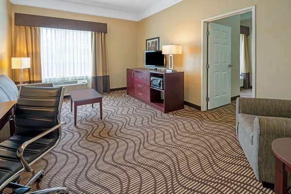  - La Quinta Inn & Suites Houma