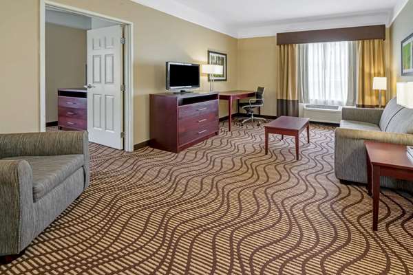  - La Quinta Inn & Suites Houma