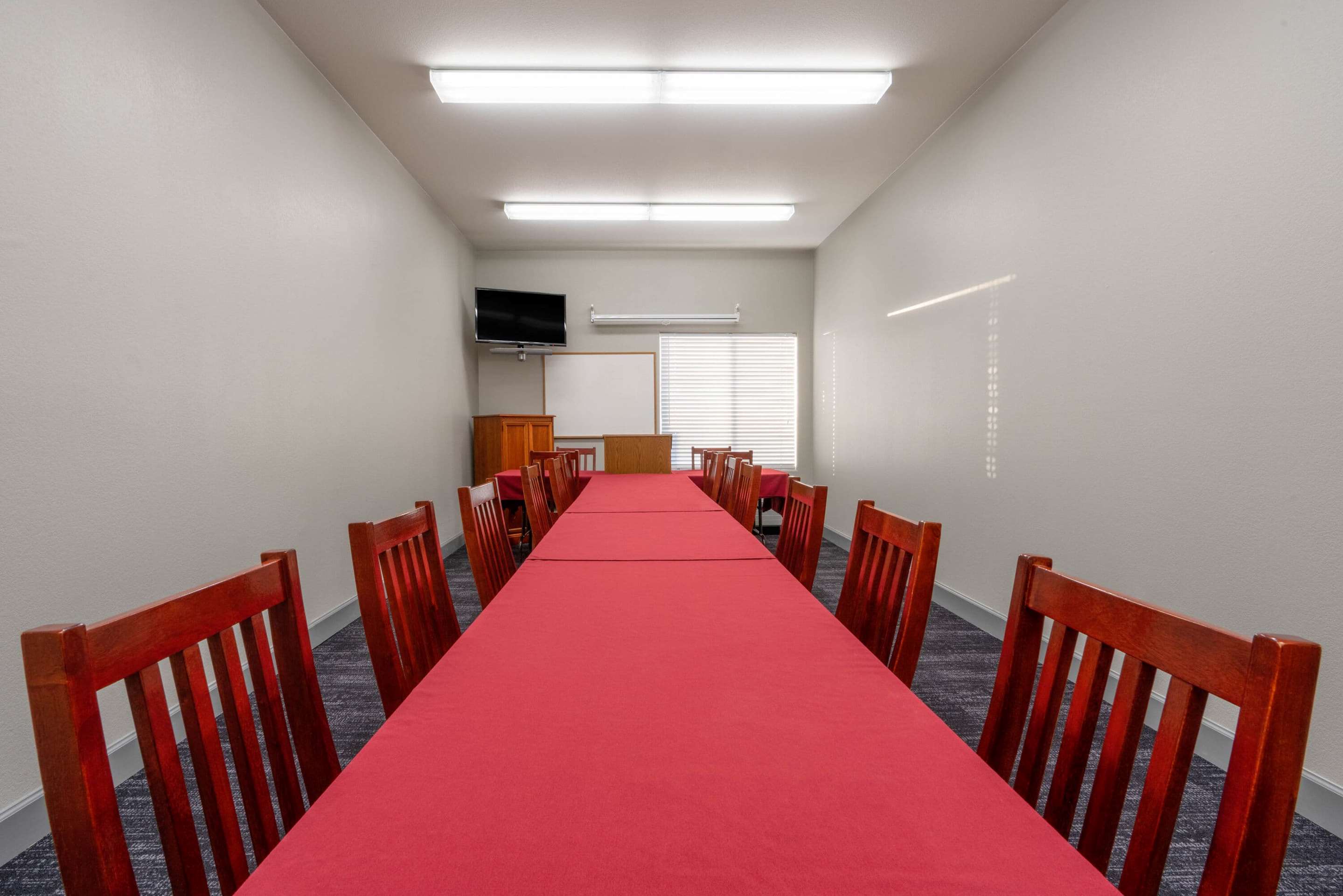 Meeting Room | La Quinta Inn & Suites by Wyndham Rifle
