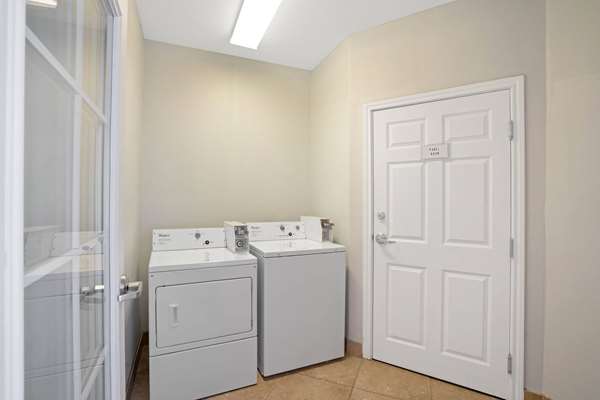 Amenities - La Quinta Inn Westchase Houston