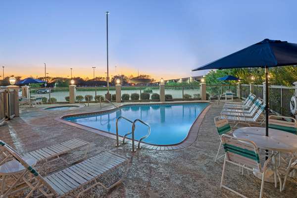 Pool - La Quinta Inn Westchase Houston