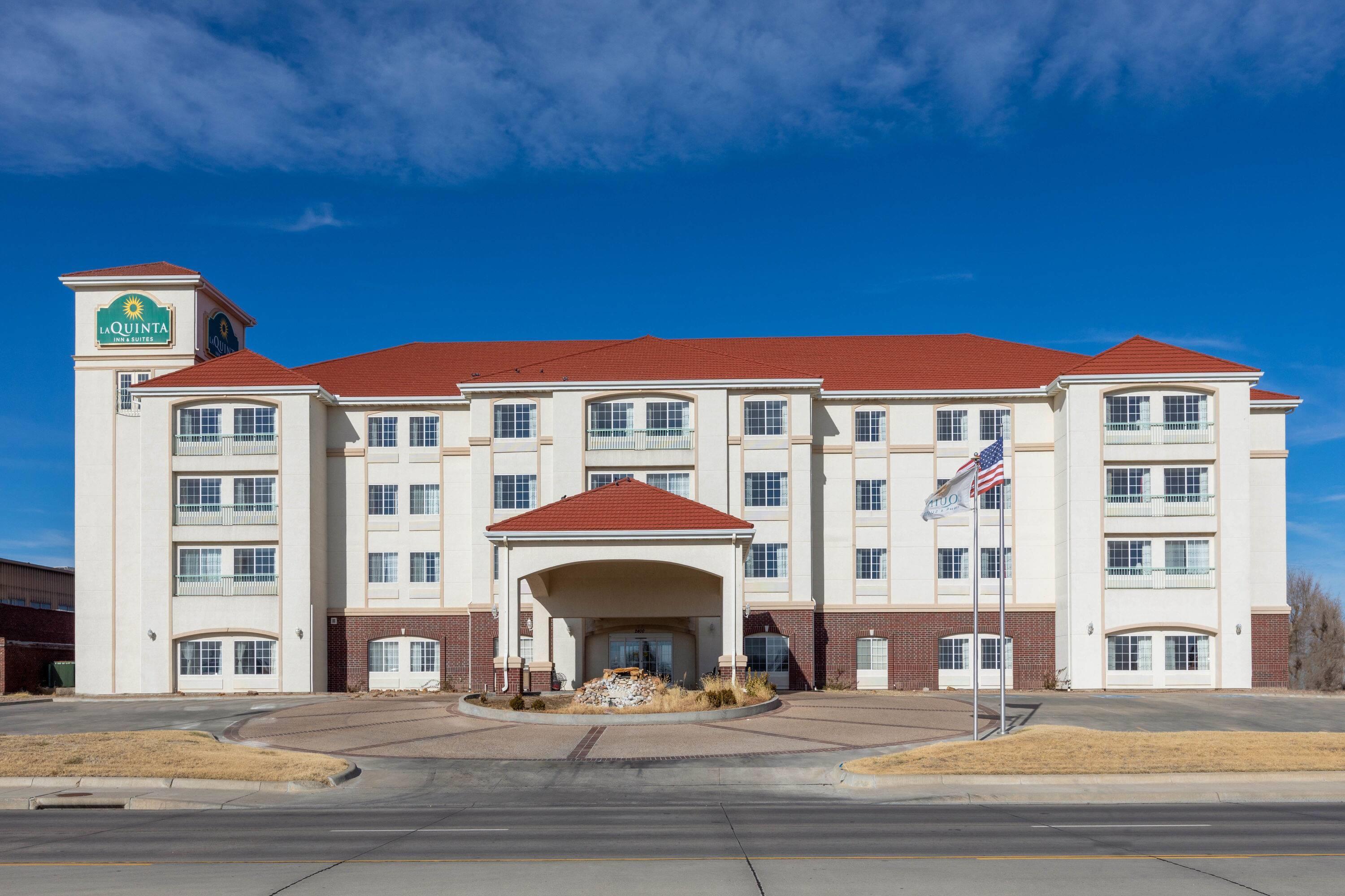 Exterior | La Quinta Inn & Suites by Wyndham Dodge City
