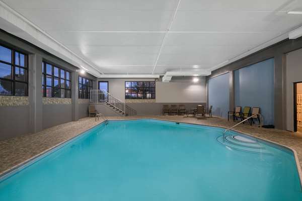 Pool - La Quinta Inn East Strawberry Plains Knoxville - I-40, Exit 398