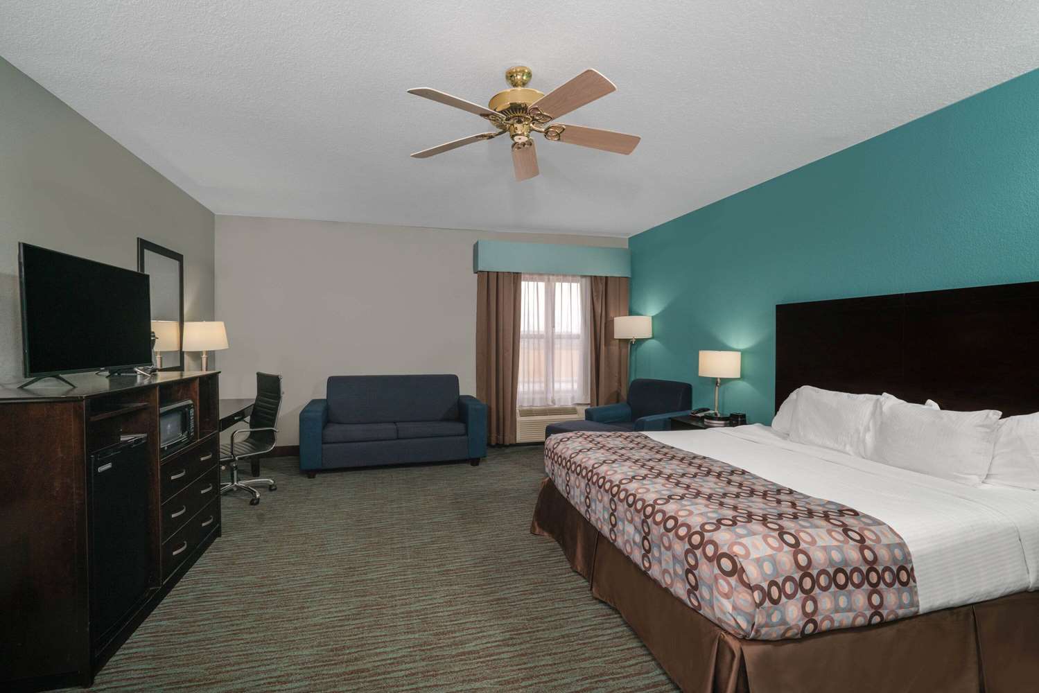 La Quinta Inn East Strawberry Plains Knoxville I40, Exit 398, TN