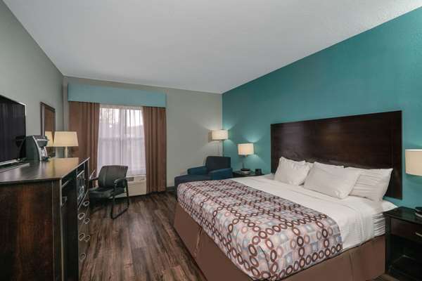  - La Quinta Inn East Strawberry Plains Knoxville - I-40, Exit 398