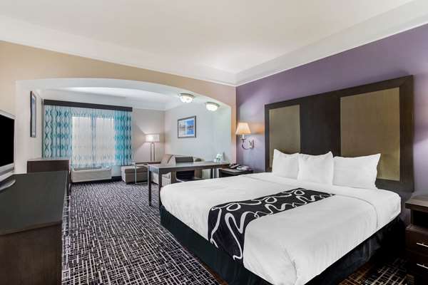 Suite - La Quinta Inn & Suites Fultondale - I-65, Exit 267