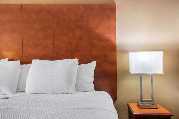  - La Quinta Inn & Suites Decatur