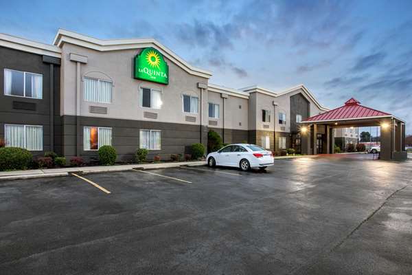 Exterior view - La Quinta Inn & Suites Decatur