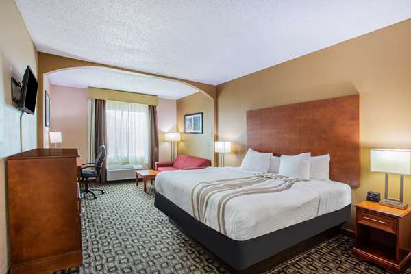  - La Quinta Inn & Suites Decatur