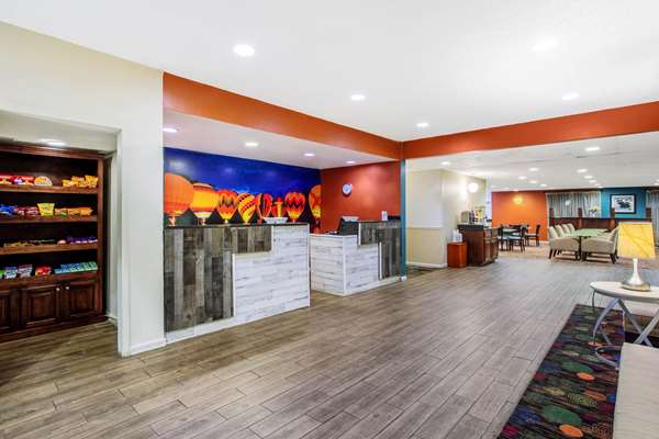  - La Quinta Inn & Suites Decatur