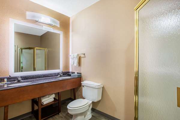  - La Quinta Inn & Suites Decatur