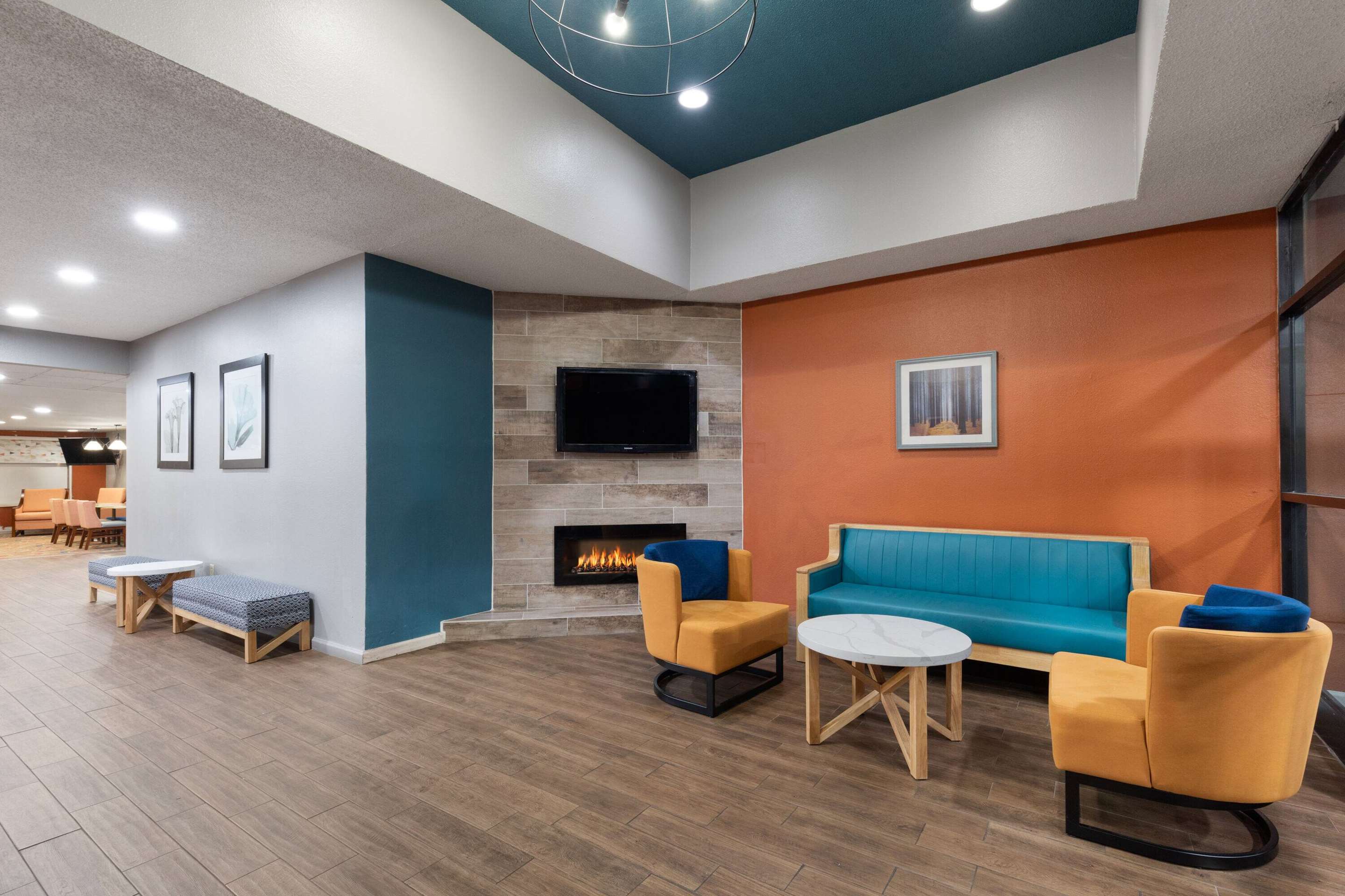Lobby | La Quinta Inn by Wyndham Decatur