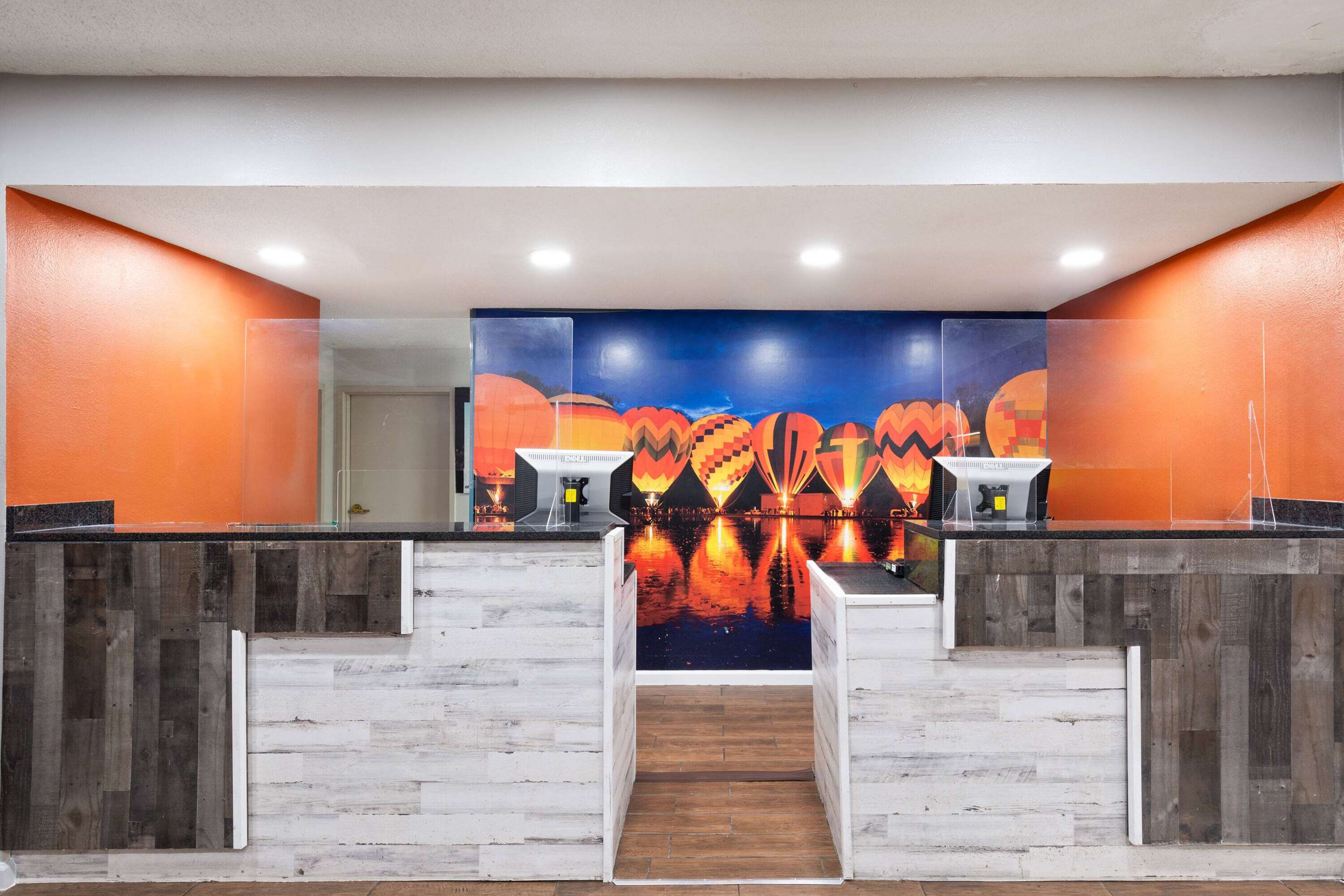 Reception | La Quinta Inn by Wyndham Decatur