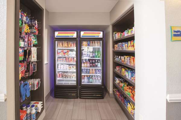  - La Quinta Inn Mansfield