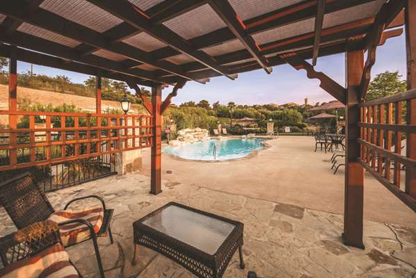 Pool - La Quinta Inn & Suites Marble Falls