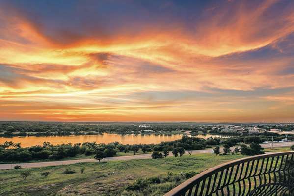 Exterior view - La Quinta Inn & Suites Marble Falls