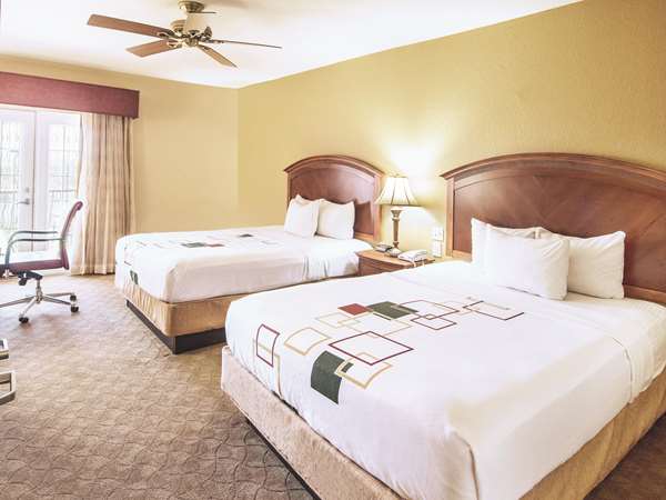  - La Quinta Inn & Suites Marble Falls