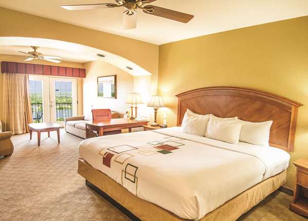  - La Quinta Inn & Suites Marble Falls