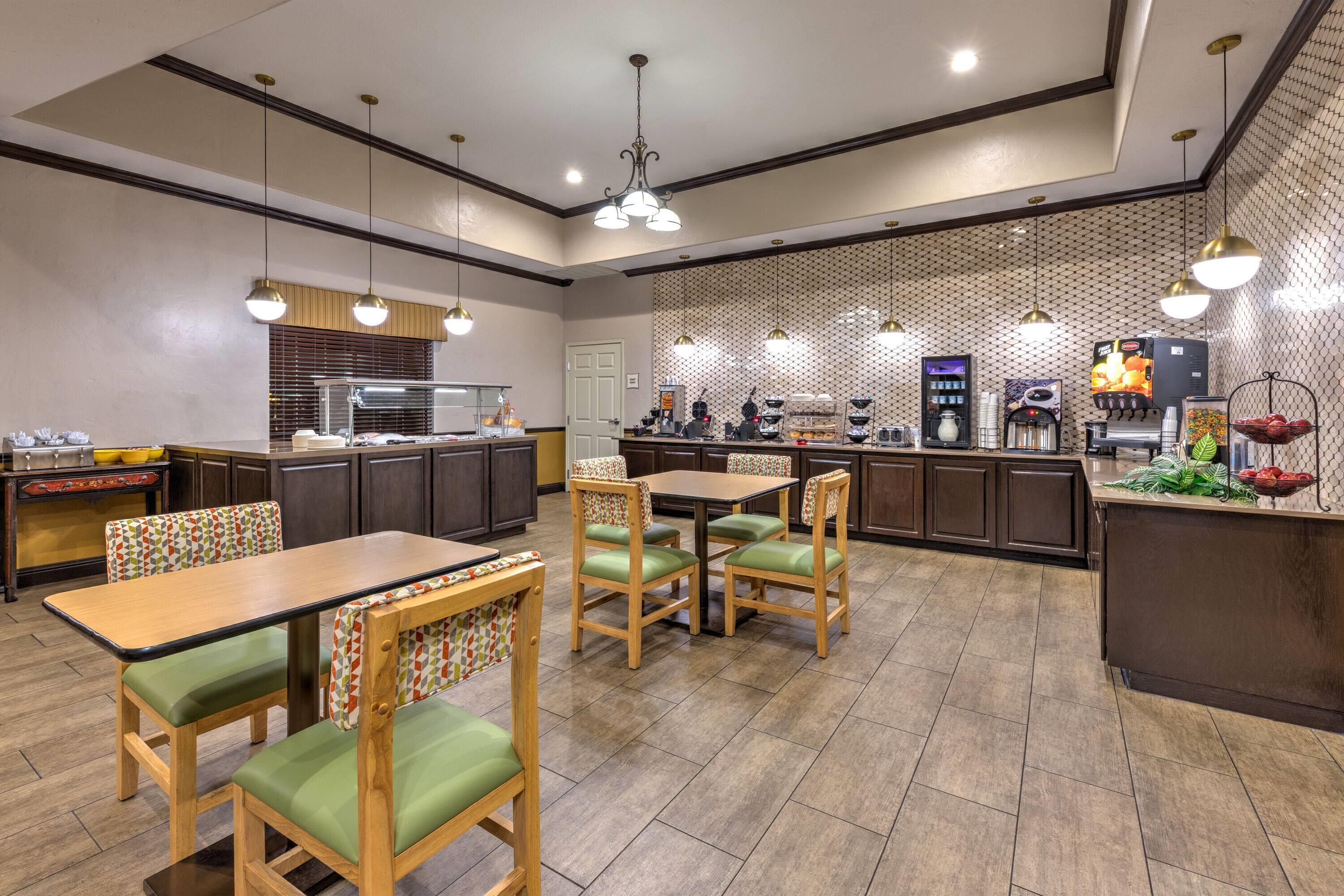 Property amenity | La Quinta Inn & Suites by Wyndham Marble Falls