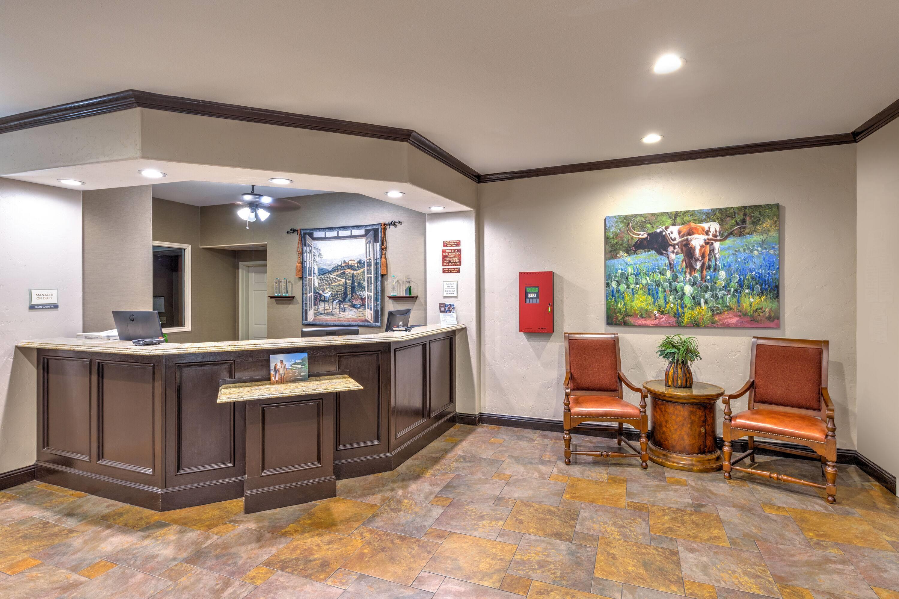 Reception | La Quinta Inn & Suites by Wyndham Marble Falls