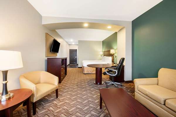 Suite - La Quinta Inn & Suites North Longview