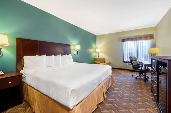  - La Quinta Inn & Suites North Longview