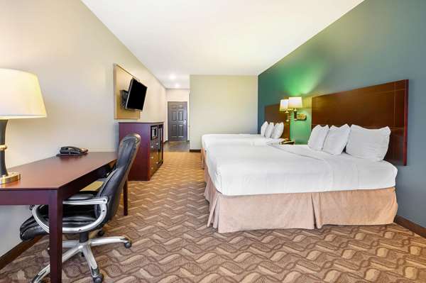  - La Quinta Inn & Suites North Longview