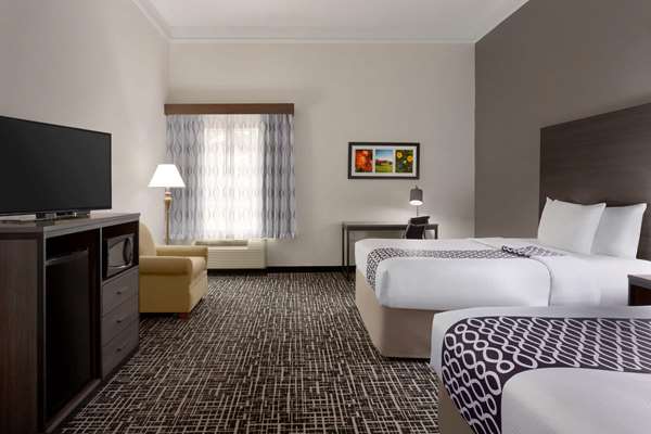  - La Quinta Inn & Suites Longview - I-20, Exit 596