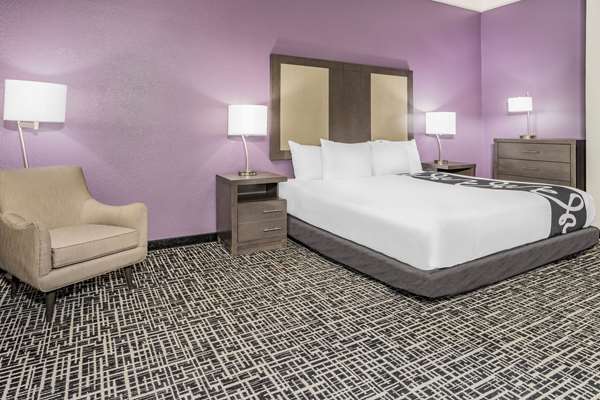 Suite - La Quinta Inn & Suites Norfolk - I-64, Exit 281