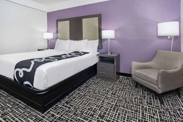  - La Quinta Inn & Suites Norfolk - I-64, Exit 281