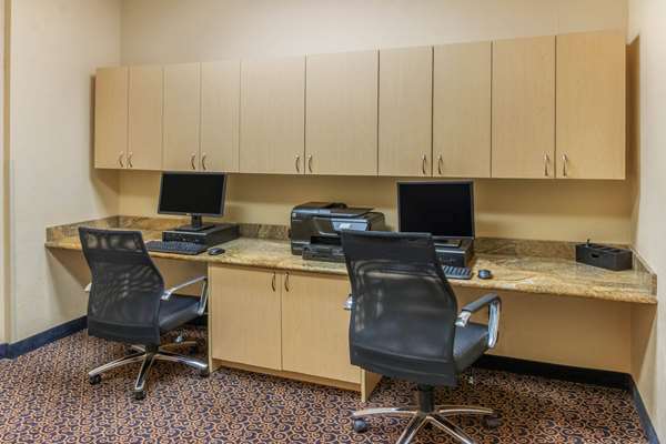 Conference Area - La Quinta Inn & Suites Hobbs